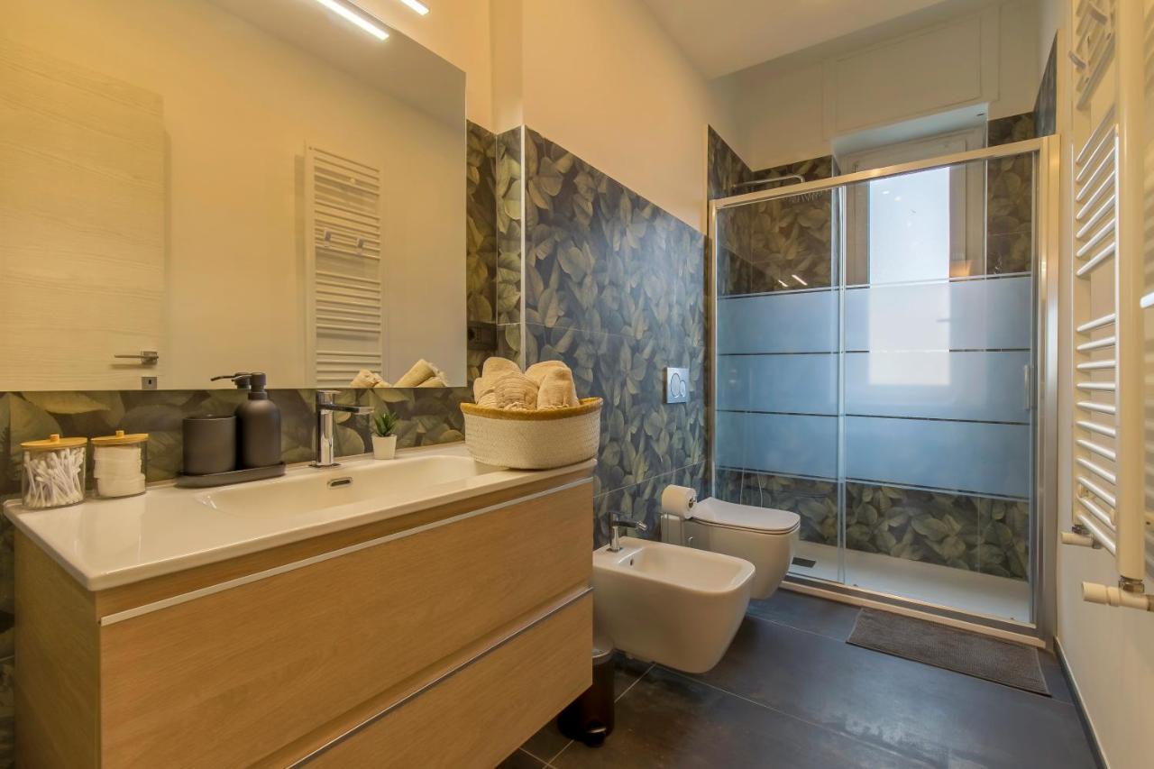 Modern & Bright 2 Bedroom Flat 50M From M4 Stop Milano Exterior foto
