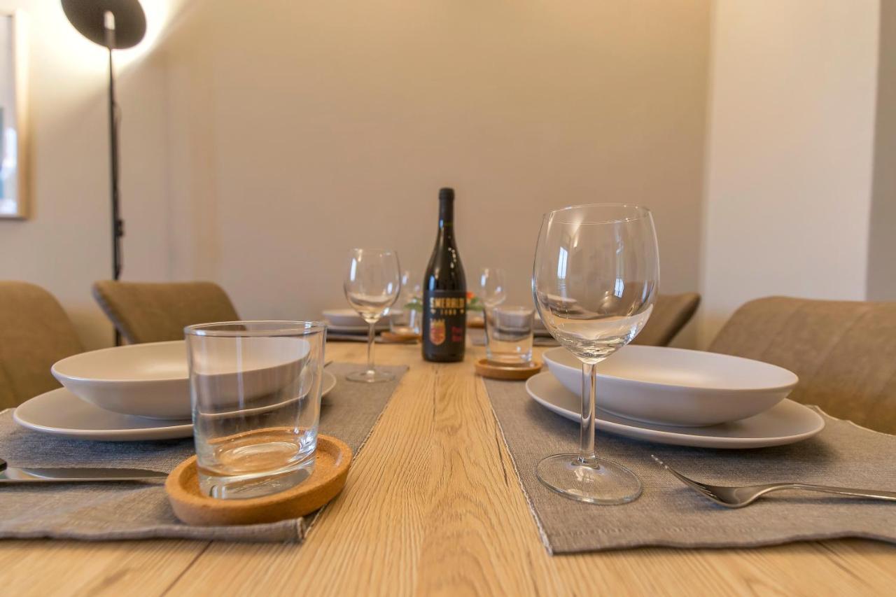 Modern & Bright 2 Bedroom Flat 50M From M4 Stop Milano Exterior foto