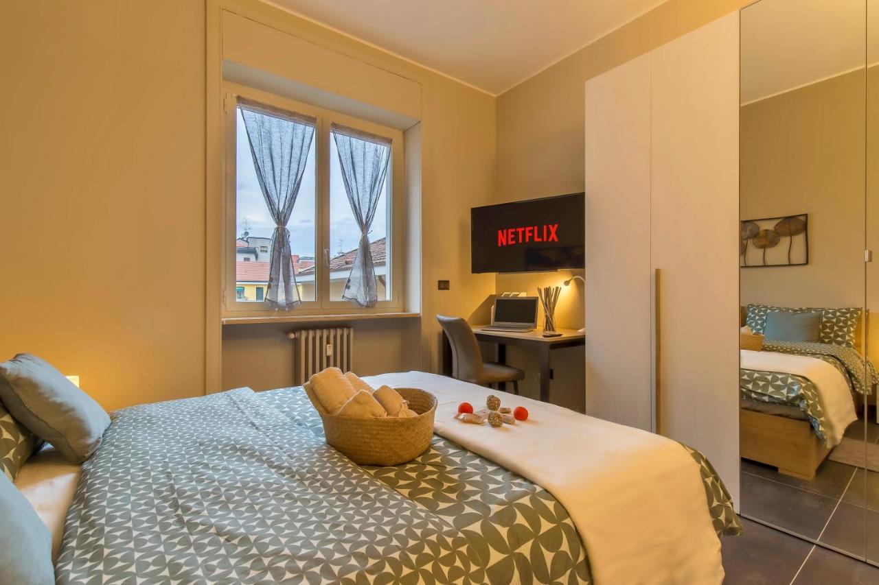 Modern & Bright 2 Bedroom Flat 50M From M4 Stop Milano Exterior foto